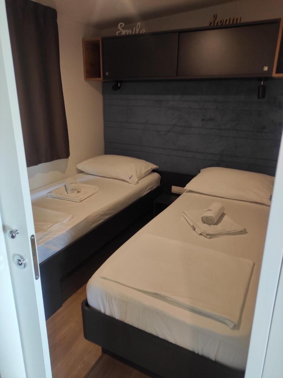 Mobile Home Luna 셀스 외부 사진